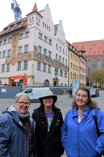 N_Nuremburg00069 In front of Nuremberg Town Hall