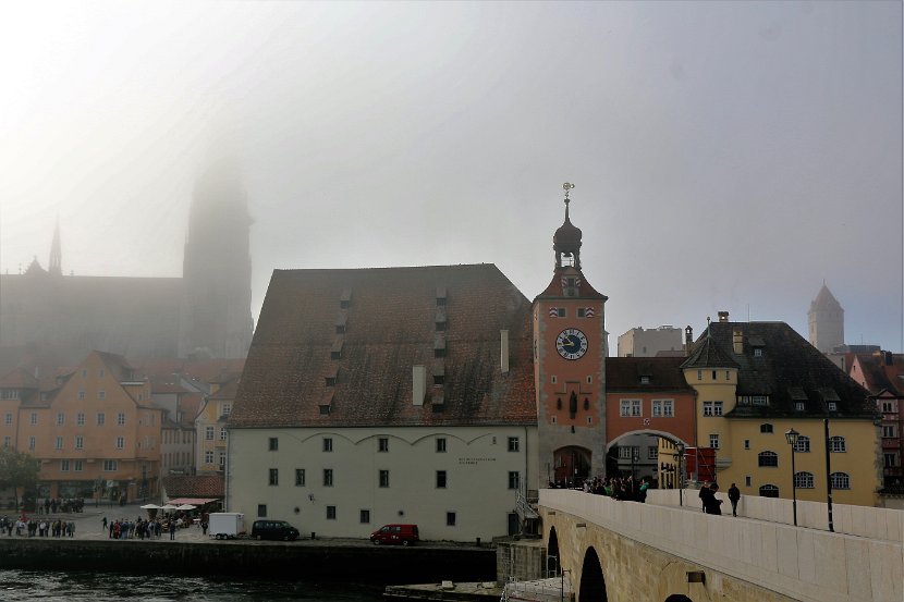 M_Regensburg00007 Stone Bridge or Steinerne Brücke is over 900 years old