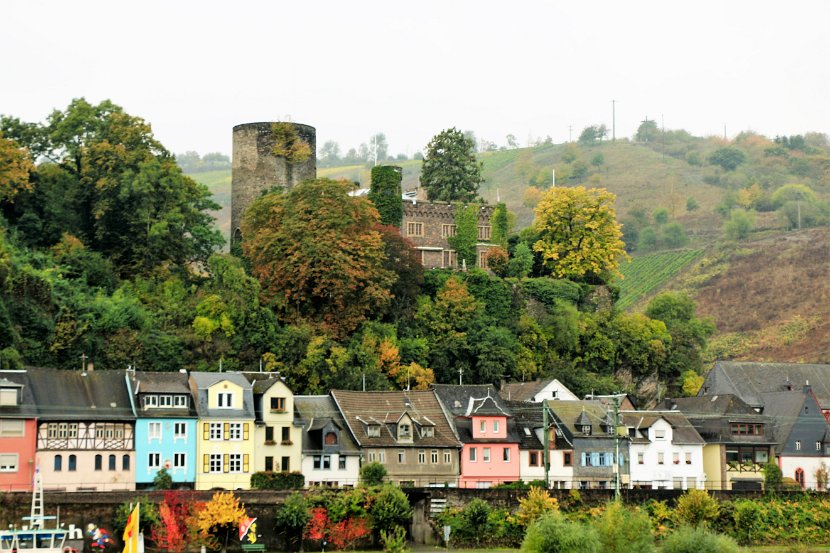 S_Middle Rhine00084 Kurmainz Heimburg Castle