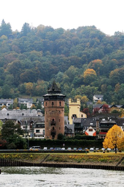 S_Middle Rhine00140 Hague Storm_Red Tower in Oberwesel