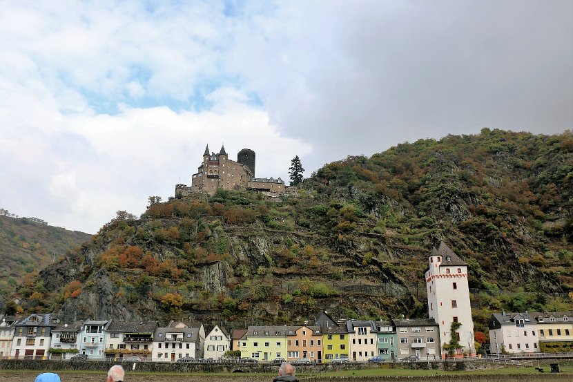 S_Middle Rhine00167 Katz Castle over the town of St. Goarshausen