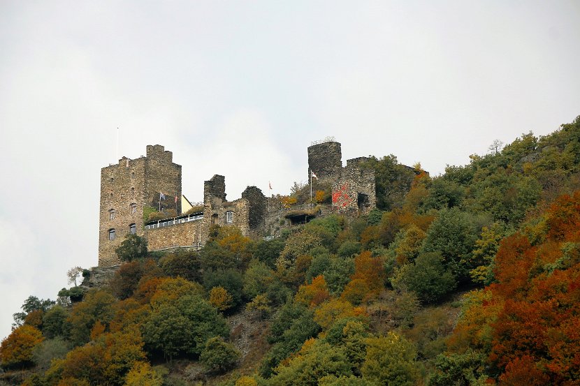 S_Middle Rhine00200 Liebenstein Castle