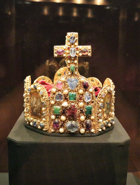 G_Vienna00156 Imperial Crown of the Holy Roman Empire